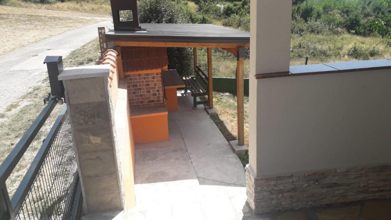 Vila Weekend House Petar Lusnic Exteriér fotografie